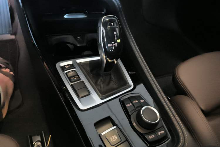 Used BMW 1 Series 2020 125i Leading Model M Sport Package Gear Lever