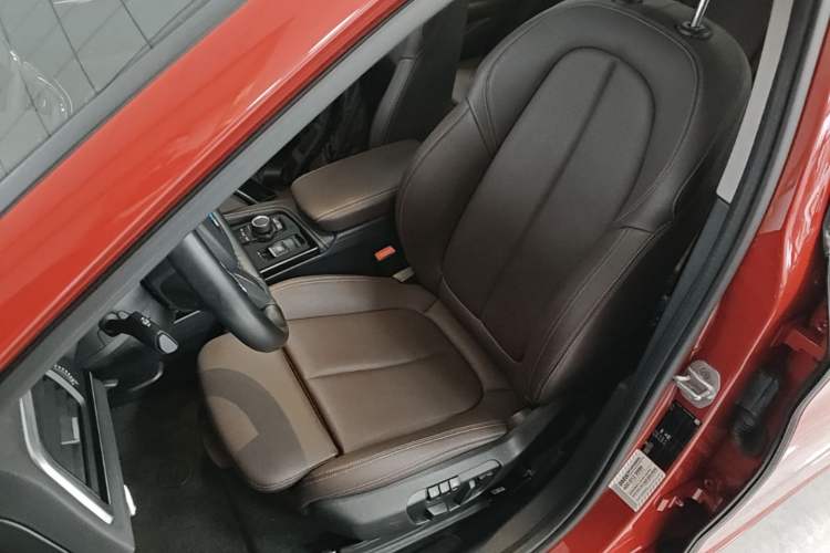 Used BMW 1 Series 2020 120i M Sport Package Left Front Seat