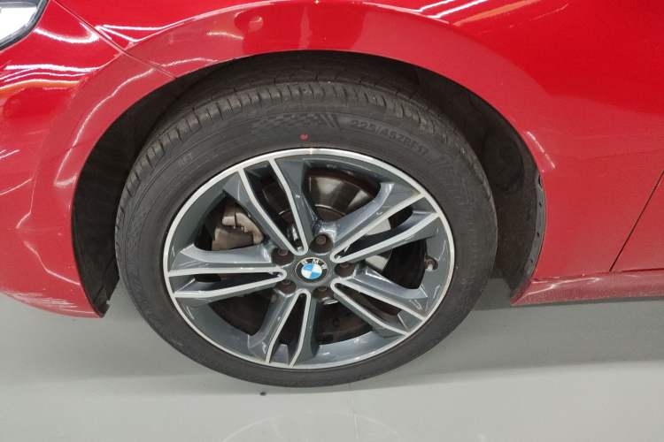 Used BMW 1 Series 2020 120i Fashion Model Left Front Wheel Hub