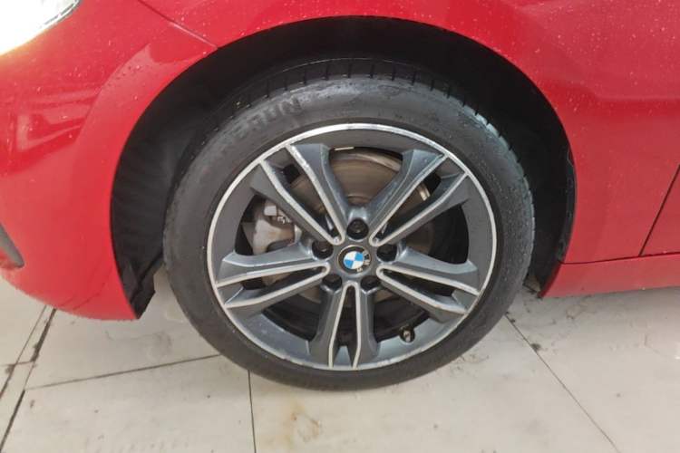 Used BMW 1 Series 2020 120i Fashion Model Left Front Wheel Hub