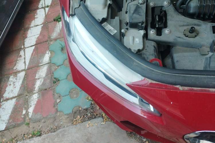 Used BMW 1 Series 2020 125i Leading Model M Sport Package Right Front Headlight