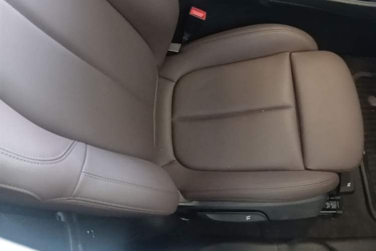 Used BMW 1 Series 2020 125i Leading Model M Sport Package Right Front Seat