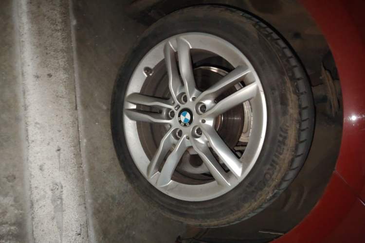 Used BMW 1 Series 2020 120i M Sport Package Right Front Wheel Hub