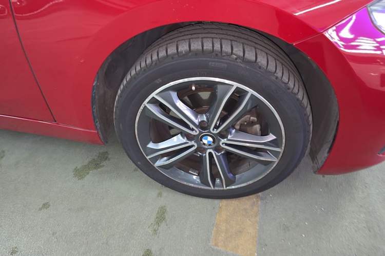 Used BMW 1 Series 2020 120i Fashion Model Right Front Wheel Hub