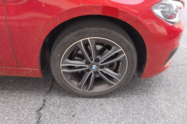 Used BMW 1 Series 2020 120i Fashion Model Right Front Wheel Hub