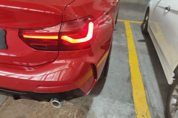 Used BMW 1 Series 2020 125i Leading Model M Sport Package Right Rear Taillight