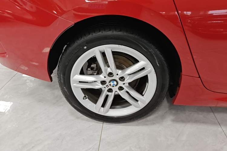 Used BMW 1 Series 2020 120i M Sport Package Right Rear Wheel Hub