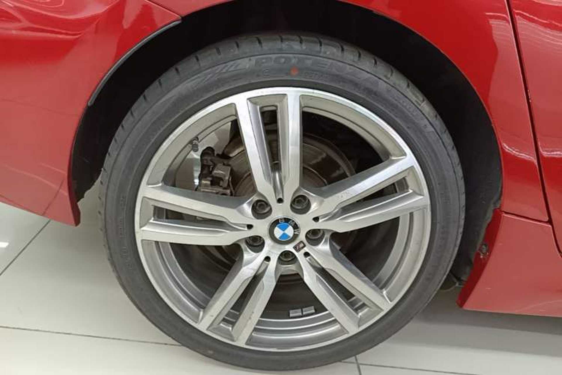 Used BMW 1 Series 2020 125i Leading Model M Sport Package Right Rear Wheel Hub