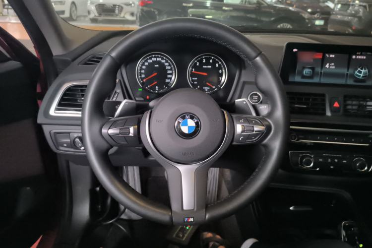Used BMW 1 Series 2020 125i Leading Model M Sport Package Steering Wheel