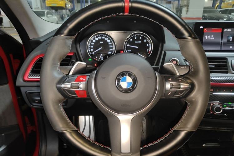 Used BMW 1 Series 2020 125i Leading Model M Sport Package Steering Wheel