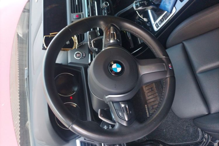 Used BMW 1 Series 2020 125i Leading Model M Sport Package Steering Wheel