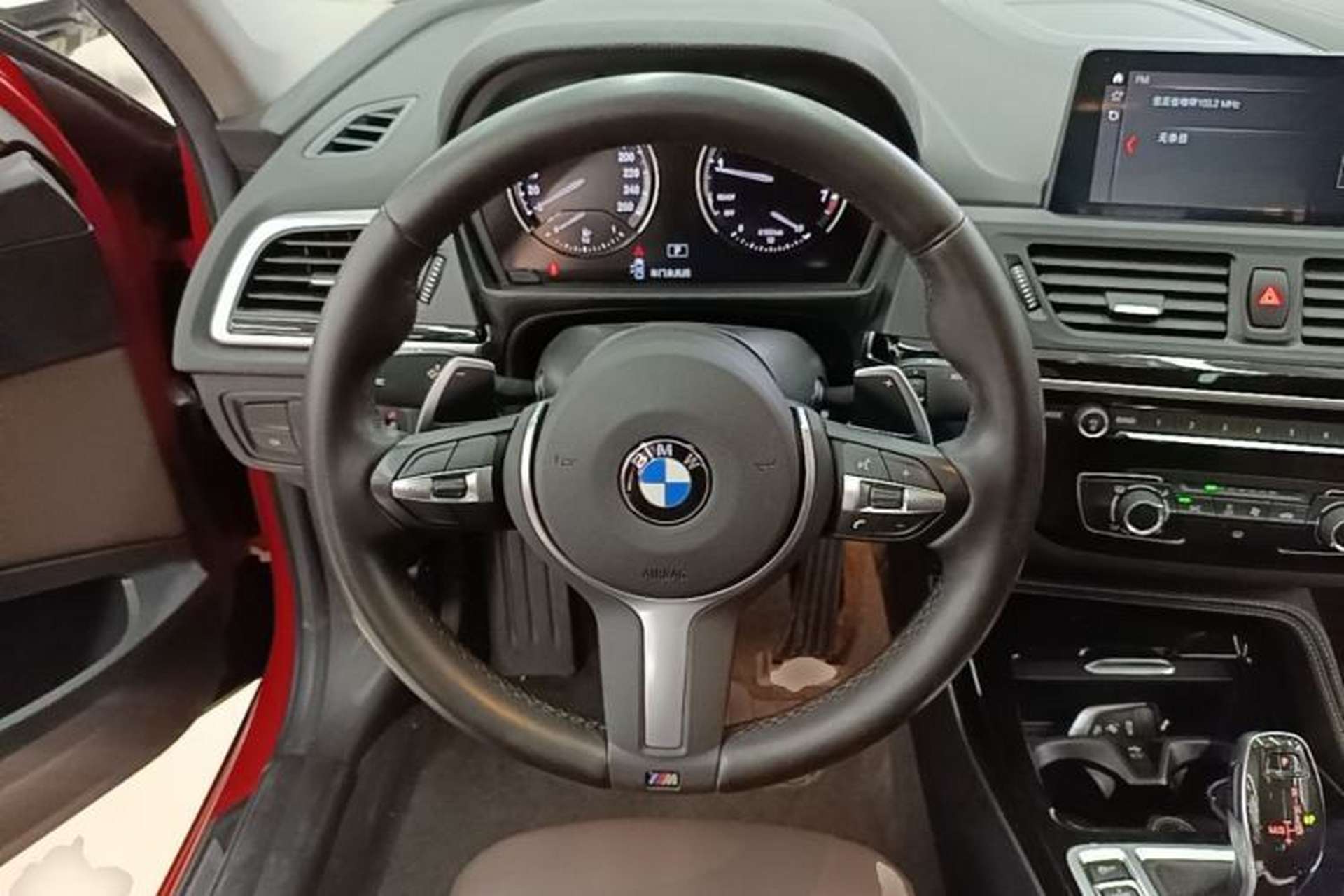 Used BMW 1 Series 2020 125i Leading Model M Sport Package Steering Wheel