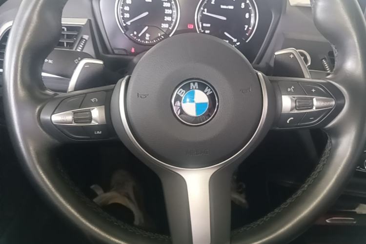 Used BMW 1 Series 2020 125i Leading Model M Sport Package Steering Wheel