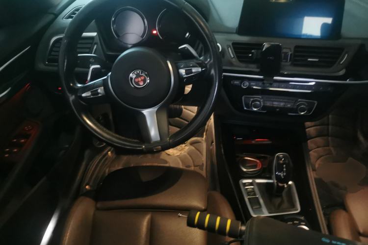 Used BMW 1 Series 2020 125i Leading Model M Sport Package Steering Wheel