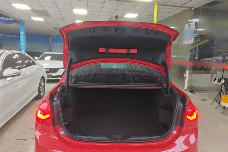 Used BMW 1 Series 2020 120i Fashion Model Trunk