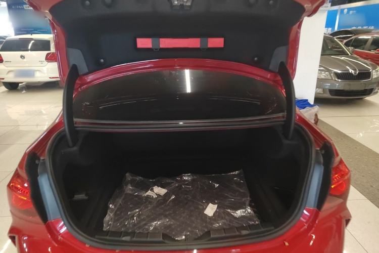 Used BMW 1 Series 2020 125i Leading Model M Sport Package Trunk