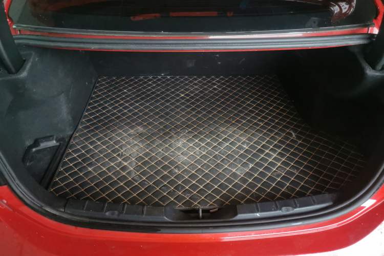 Used BMW 1 Series 2020 125i Leading Model M Sport Package Trunk