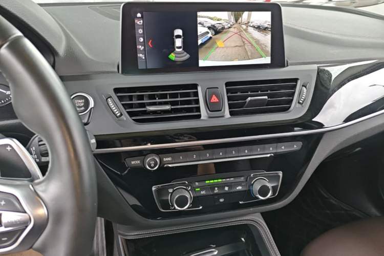 Used BMW 1 Series 2020 125i Leading Model M Sport Package Audio And AC Panel