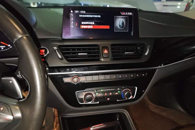 Used BMW 1 Series 2020 125i Leading Model M Sport Package Audio And AC Panel