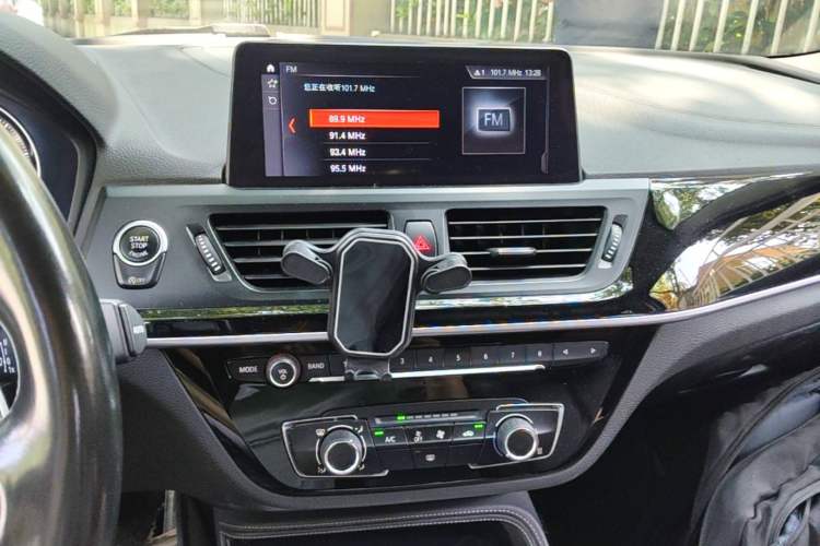 Used BMW 1 Series 2020 125i Leading Model M Sport Package Audio And AC Panel