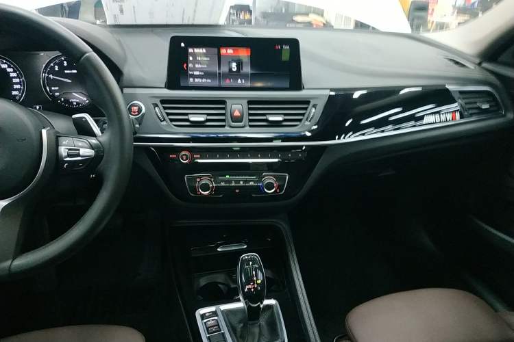 Used BMW 1 Series 2020 125i Leading Model M Sport Package Audio And AC Panel
