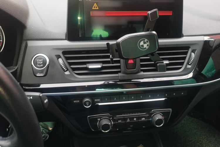 Used BMW 1 Series 2020 120i Fashion Model Audio And AC Panel