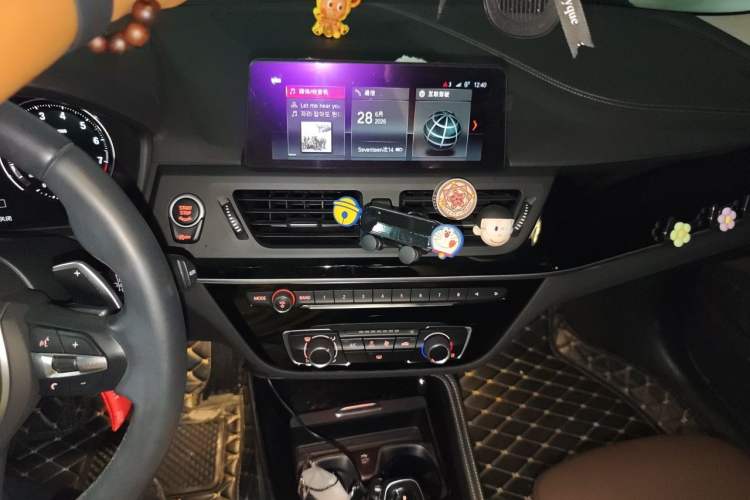 Used BMW 1 Series 2020 125i Leading Model M Sport Package Audio And AC Panel