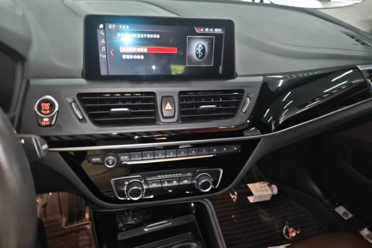 Used BMW 1 Series 2020 125i Leading Model M Sport Package Audio And AC Panel
