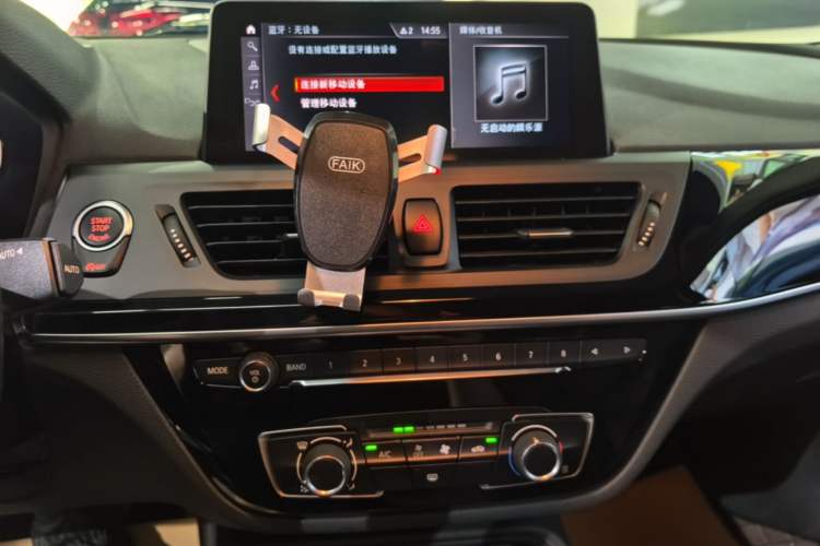 Used BMW 1 Series 2020 120i Fashion Model Audio And AC Panel