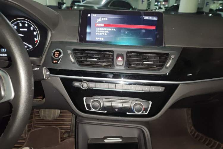 Used BMW 1 Series 2020 120i Fashion Model Audio And AC Panel