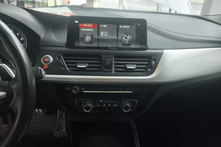 Used BMW 1 Series 2020 125i Leading Model M Sport Package Audio And AC Panel
