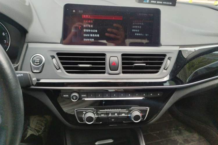 Used BMW 1 Series 2020 120i Fashion Model Audio And AC Panel