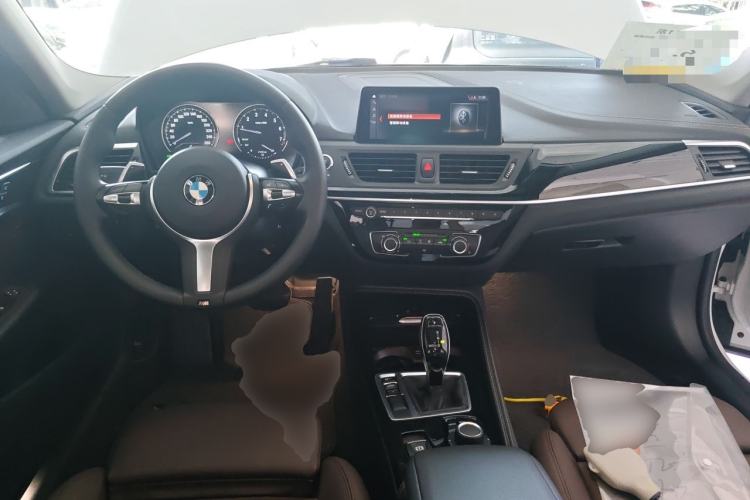 Used BMW 1 Series 2020 125i Leading Model M Sport Package Center Console