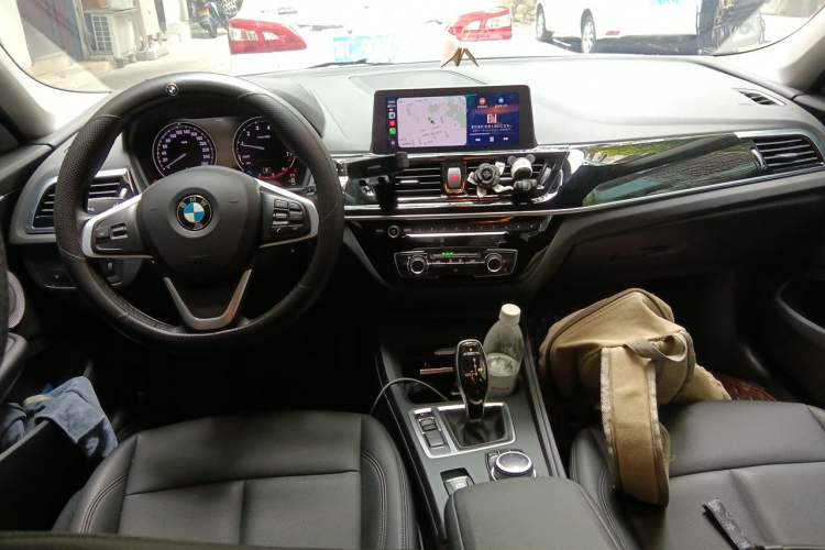 Used BMW 1 Series 2020 120i Fashion Model Center Console