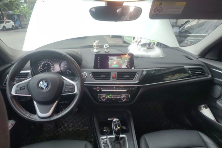 Used BMW 1 Series 2020 120i Fashion Model Center Console