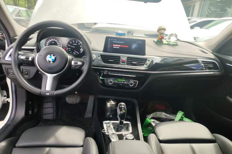 Used BMW 1 Series 2020 120i M Sport Package Center Console