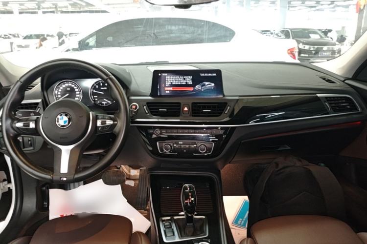 Used BMW 1 Series 2020 120i M Sport Package Center Console