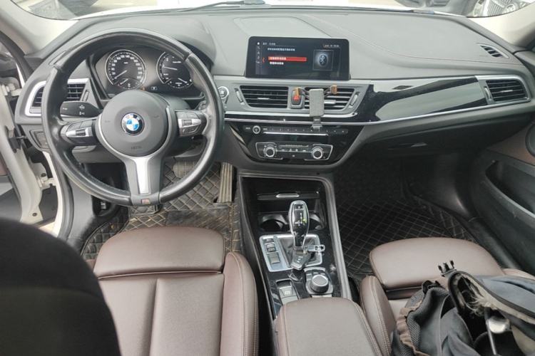 Used BMW 1 Series 2020 120i M Sport Package Center Console