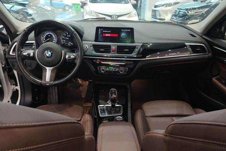Used BMW 1 Series 2020 120i M Sport Package Center Console