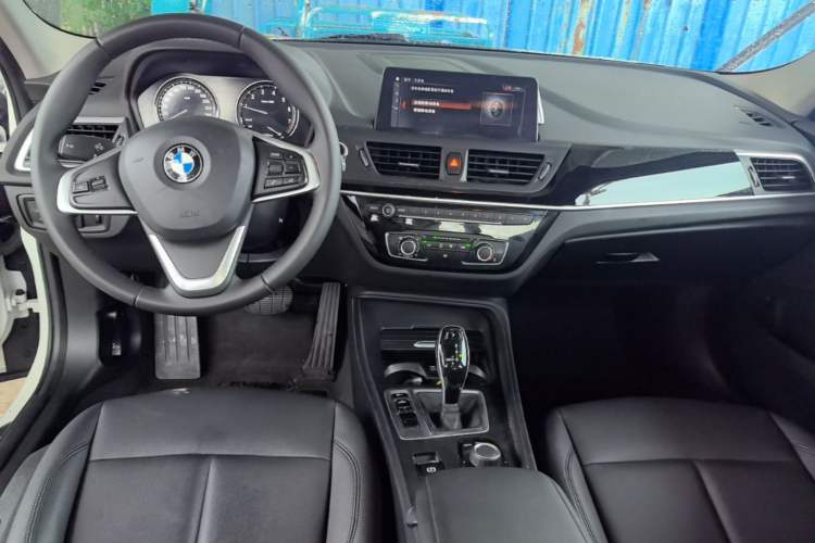 Used BMW 1 Series 2020 120i Fashion Model Center Console
