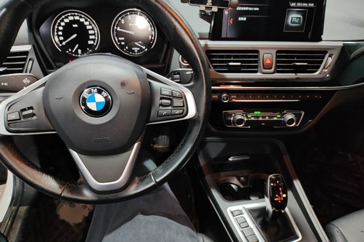 Used BMW 1 Series 2020 120i Fashion Model Center Console