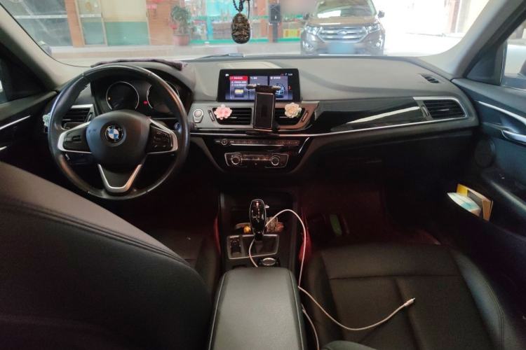 Used BMW 1 Series 2020 120i Fashion Model Center Console