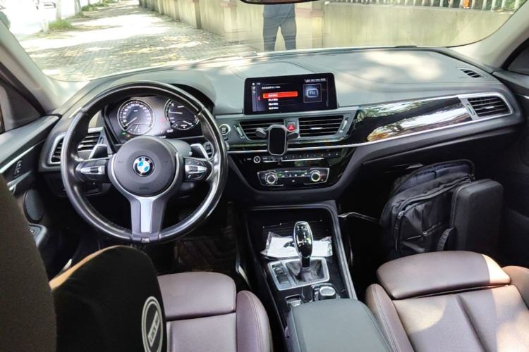 Used BMW 1 Series 2020 125i Leading Model M Sport Package Center Console