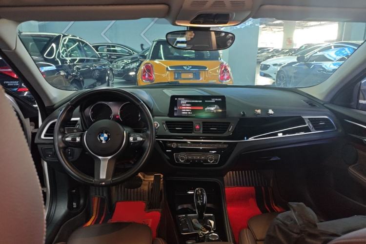 Used BMW 1 Series 2020 120i M Sport Package Center Console