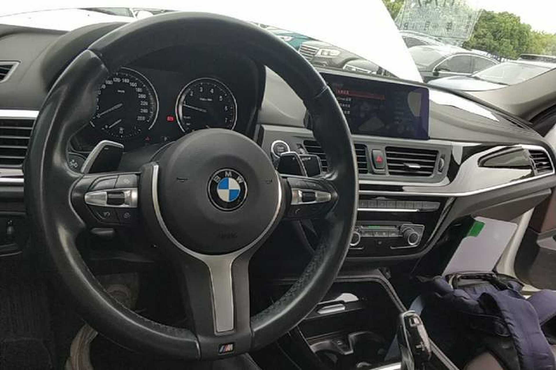 Used BMW 1 Series 2020 125i Leading Model M Sport Package Center Console