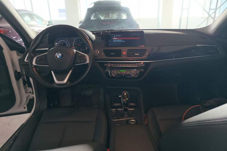 Used BMW 1 Series 2020 120i Fashion Model Center Console