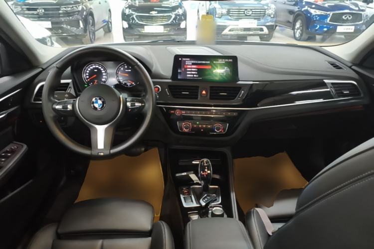 Used BMW 1 Series 2020 120i M Sport Package Center Console