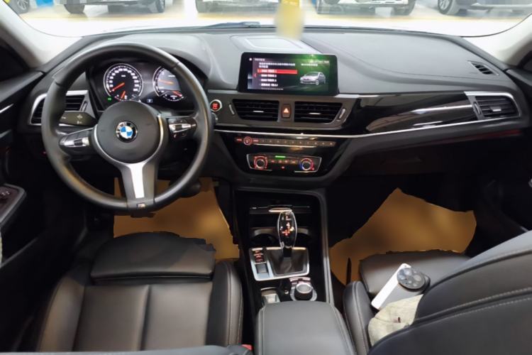 Used BMW 1 Series 2020 120i M Sport Package Center Console