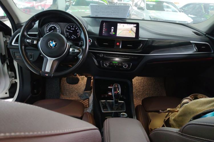 Used BMW 1 Series 2020 120i M Sport Package Center Console