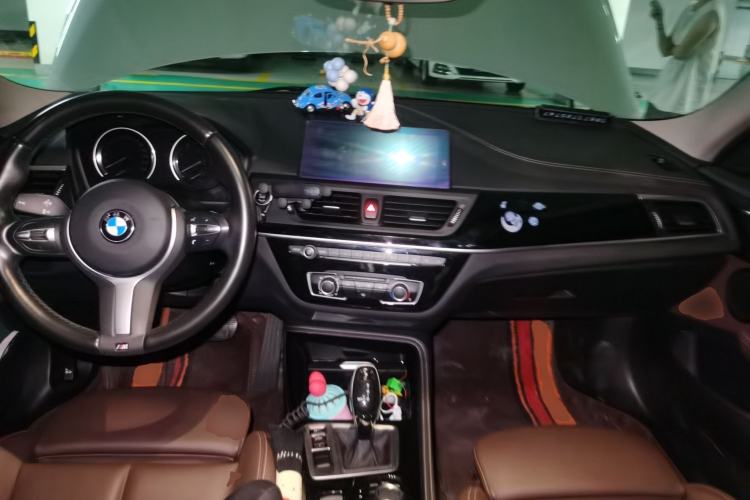 Used BMW 1 Series 2020 120i M Sport Package Center Console